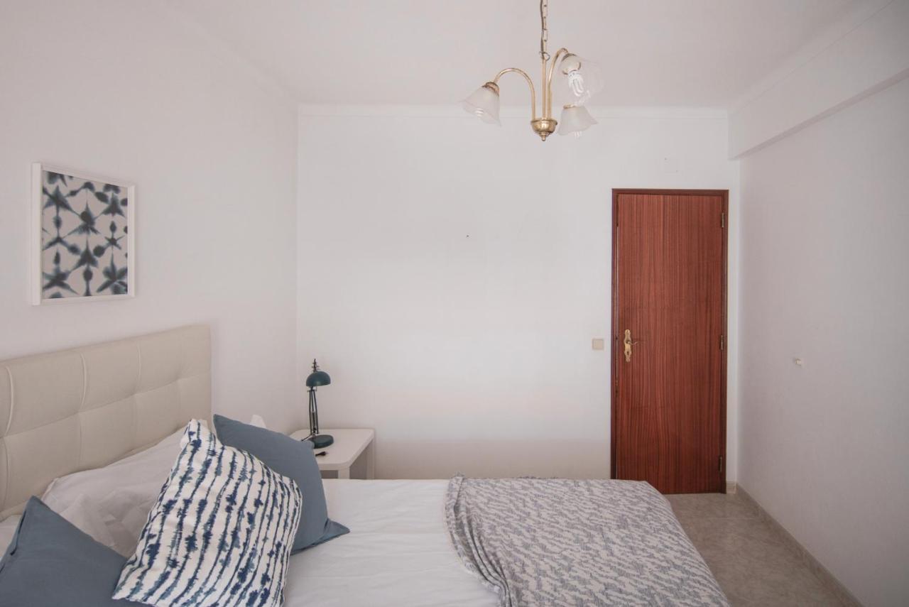 Zambujeira Do Mar 4-Bed House Perfect For Families & Friends Apartment Exterior photo