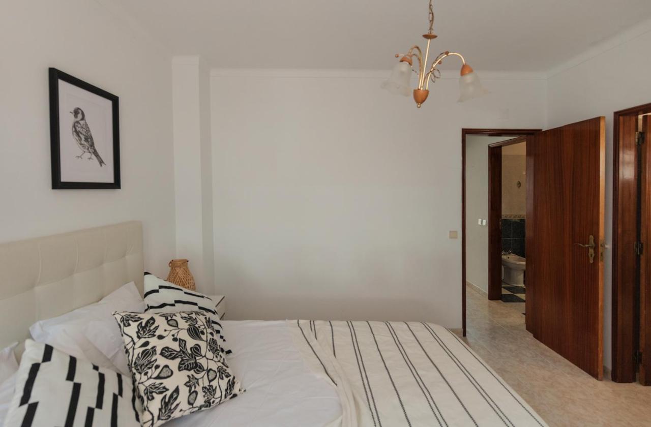 Zambujeira Do Mar 4-Bed House Perfect For Families & Friends Apartment Exterior photo
